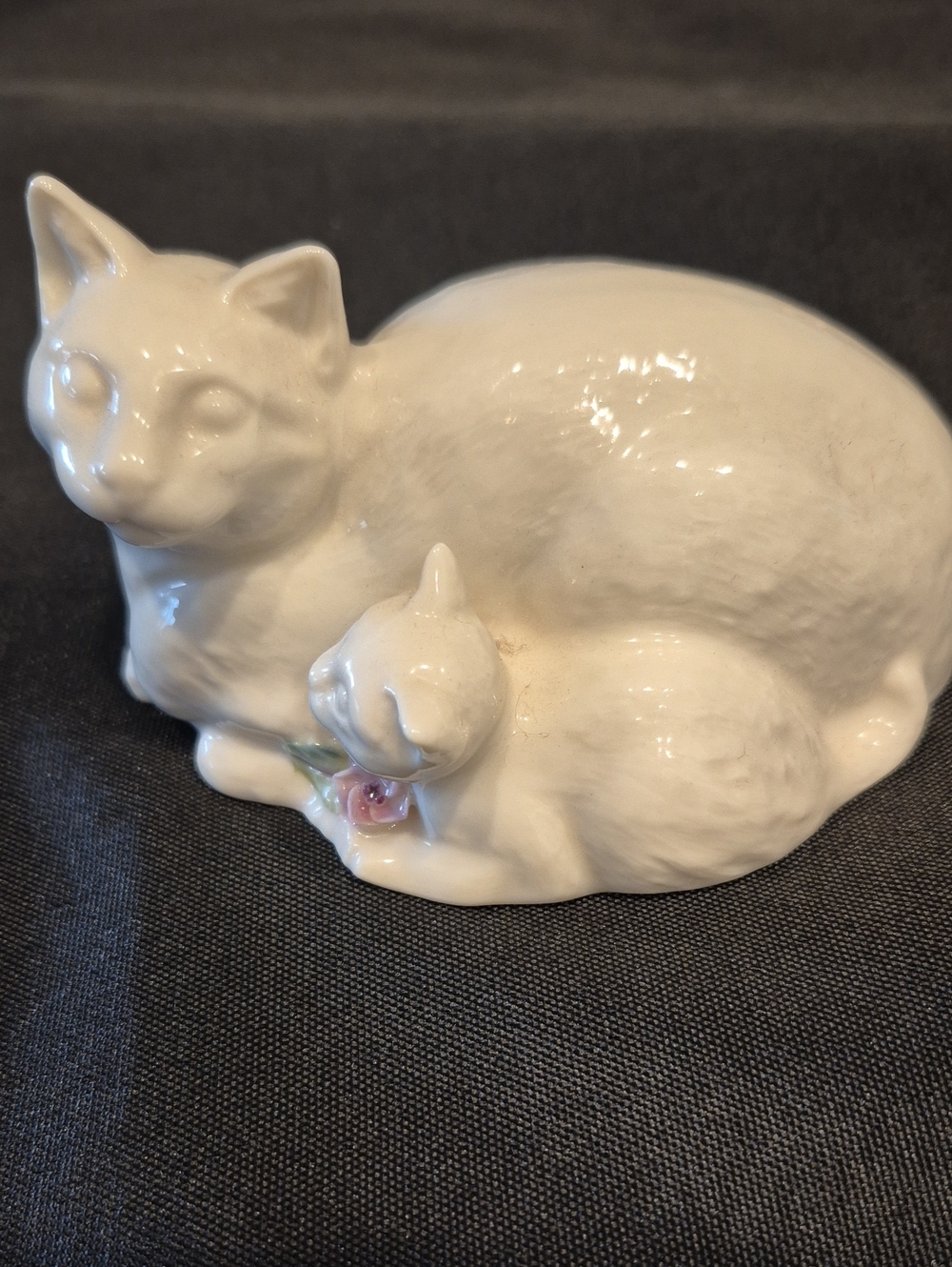 Belleek Floral Treasures White Ceramic Mother Cat And Kitten with Pink Flower
